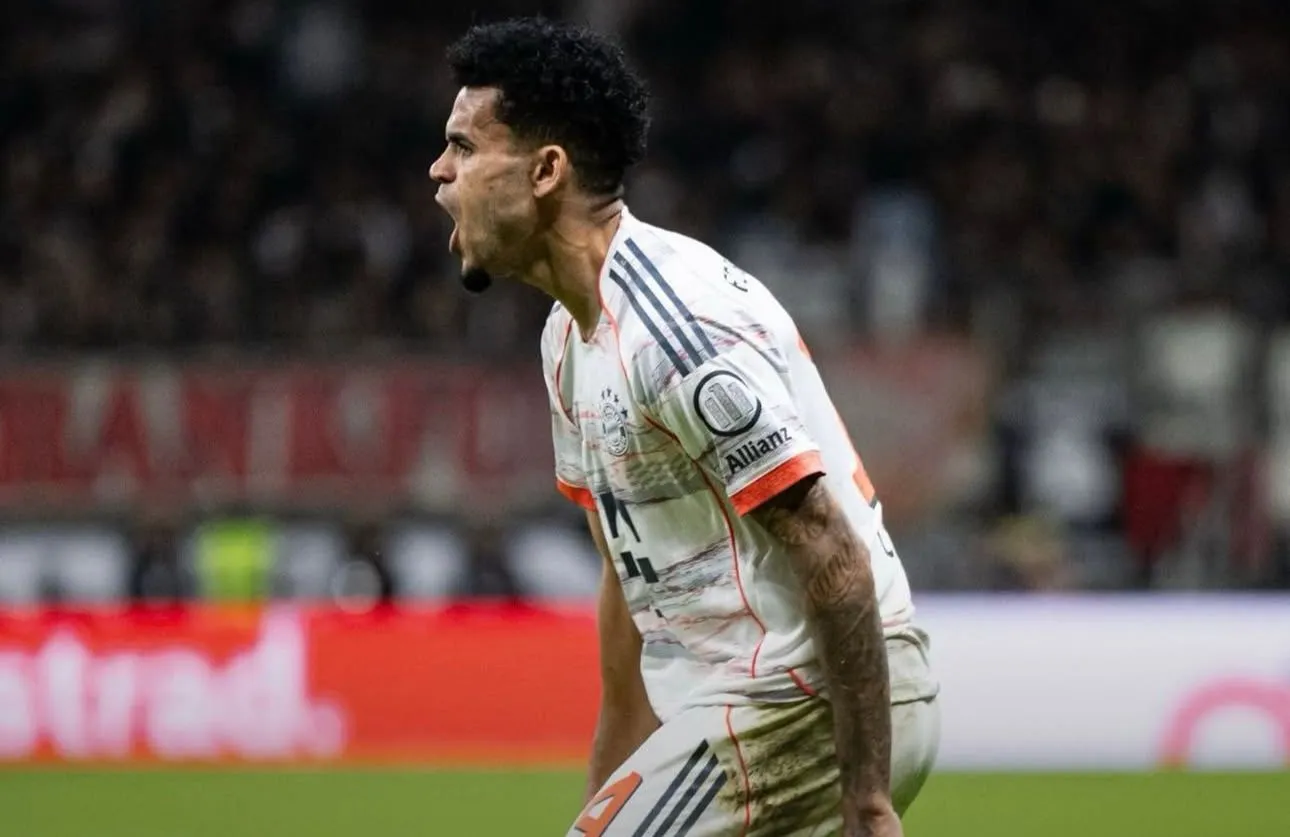 Bayern Múnich le ganó 3-0 al Eintracht Frankfurt este sábado con Luis Díaz