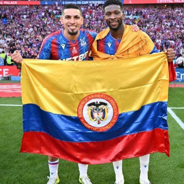 DANIEL MUÑOZ Y JEFERSON LERMA CAMPEONES EN INGLATERRA